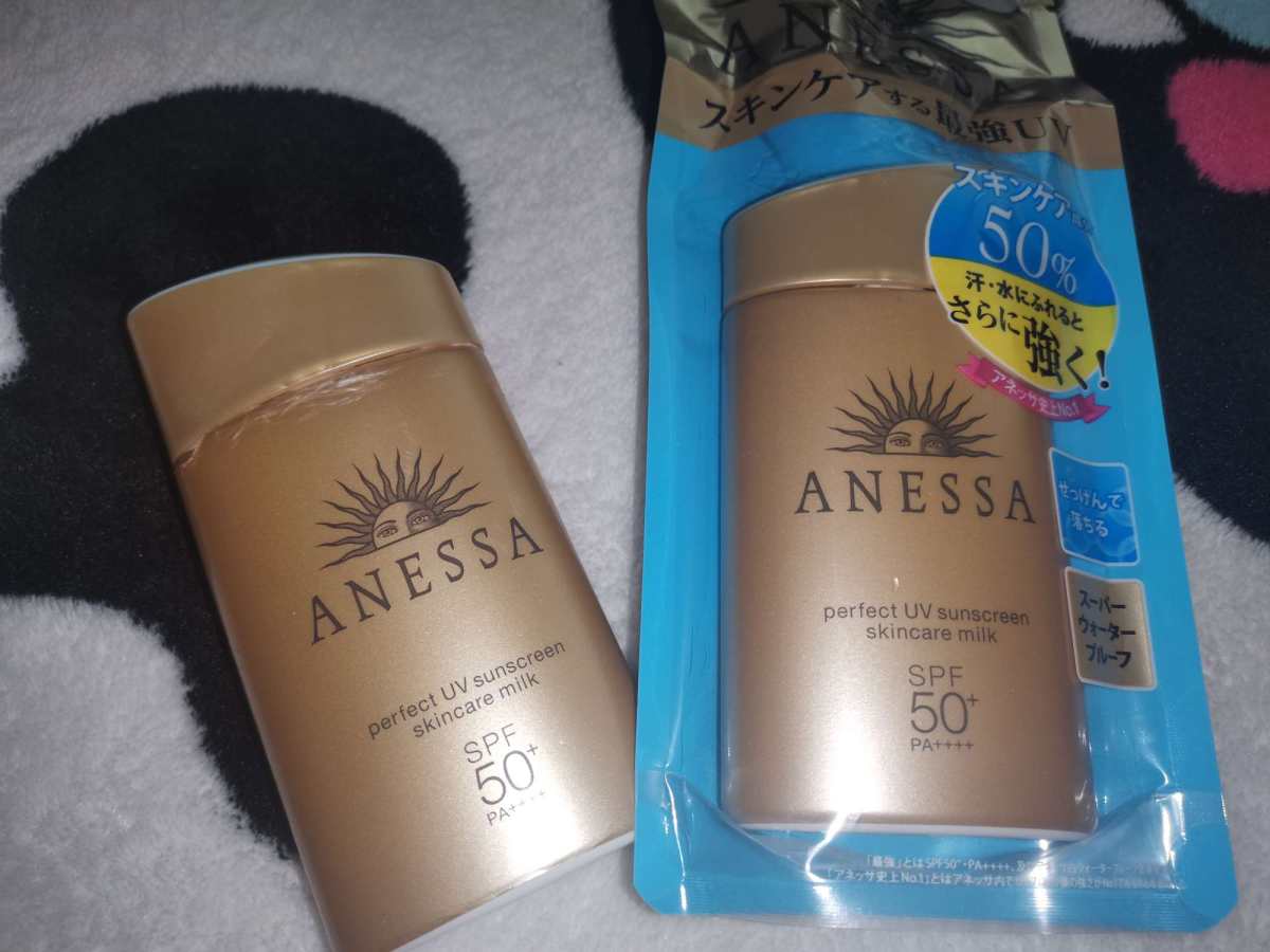 不断回购的一款吧～ 这款的好评度感觉大家都是清清楚楚的啦 这