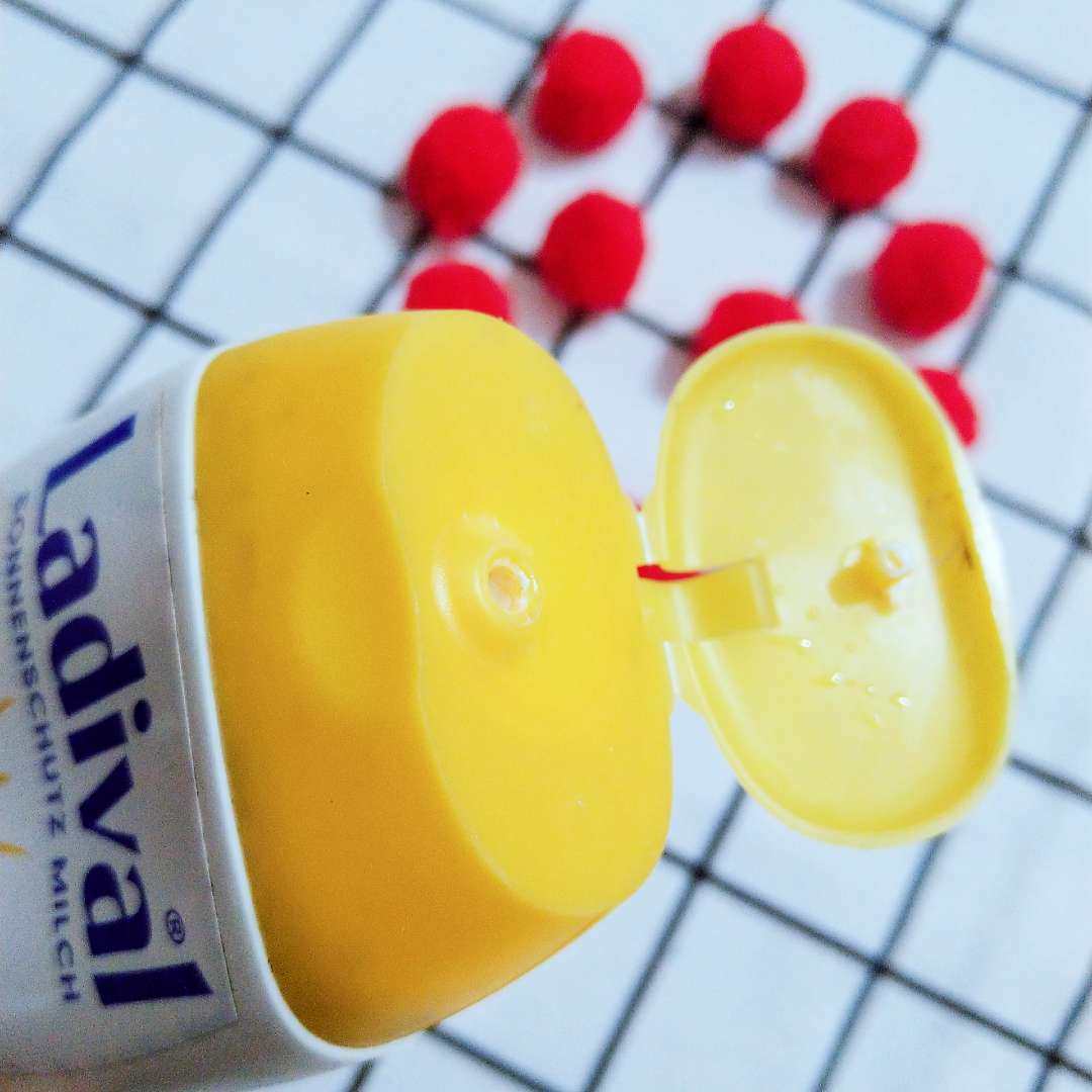 大作战之Ladival宝宝物理乳液200ml  这款Ladi