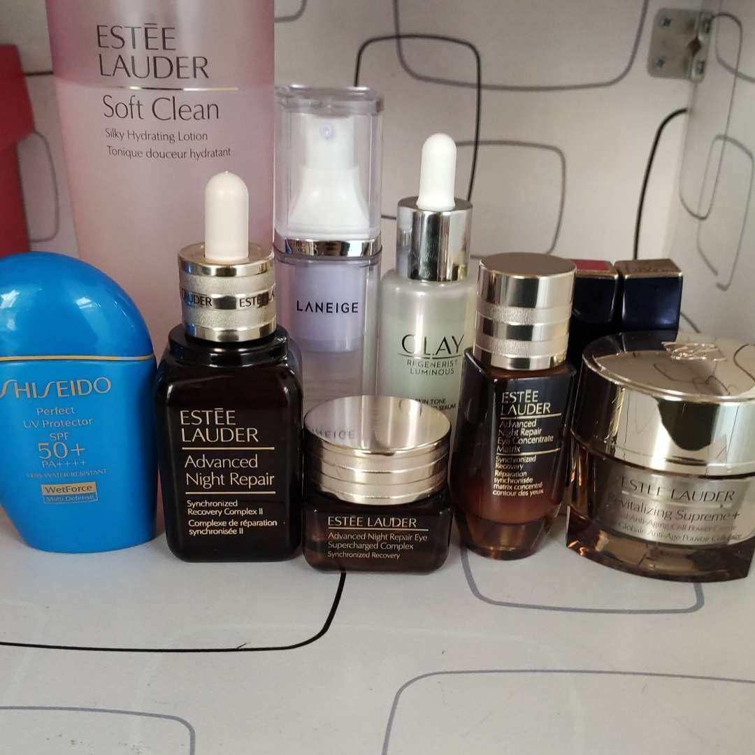 我是雅粉迷，产品大多是自用，一有活动就管不住手，不知不觉囤了