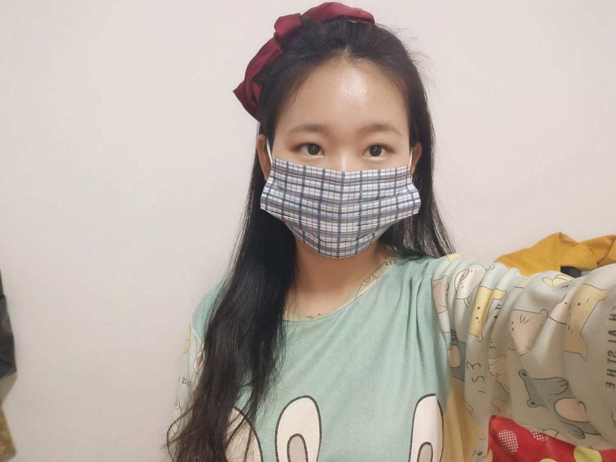 呦呼～口罩半面妆来喽！  我觉得口罩半面妆的重点就是眉毛和眼