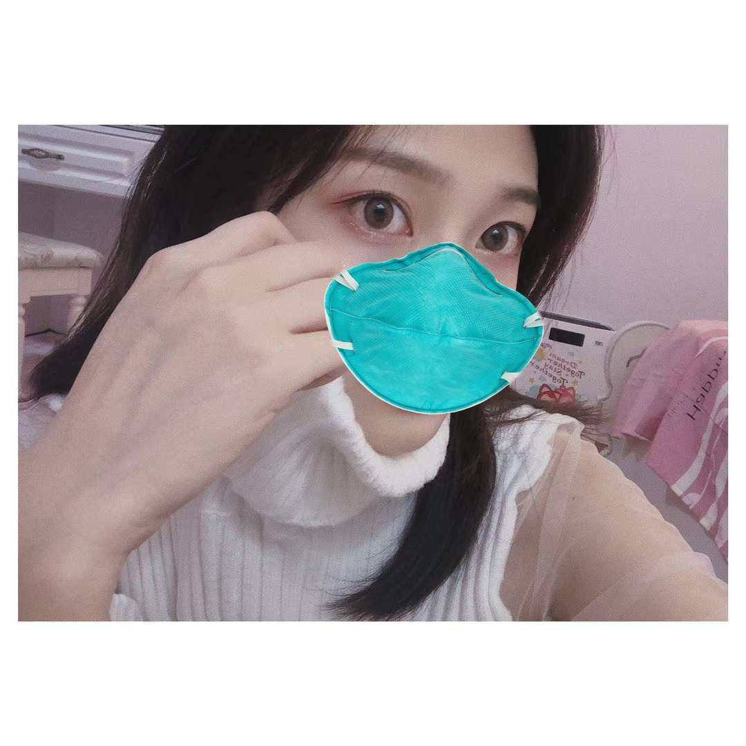 两个月没化妆的我竟然还能记得怎么化妆~为了参加这个活动，硬生