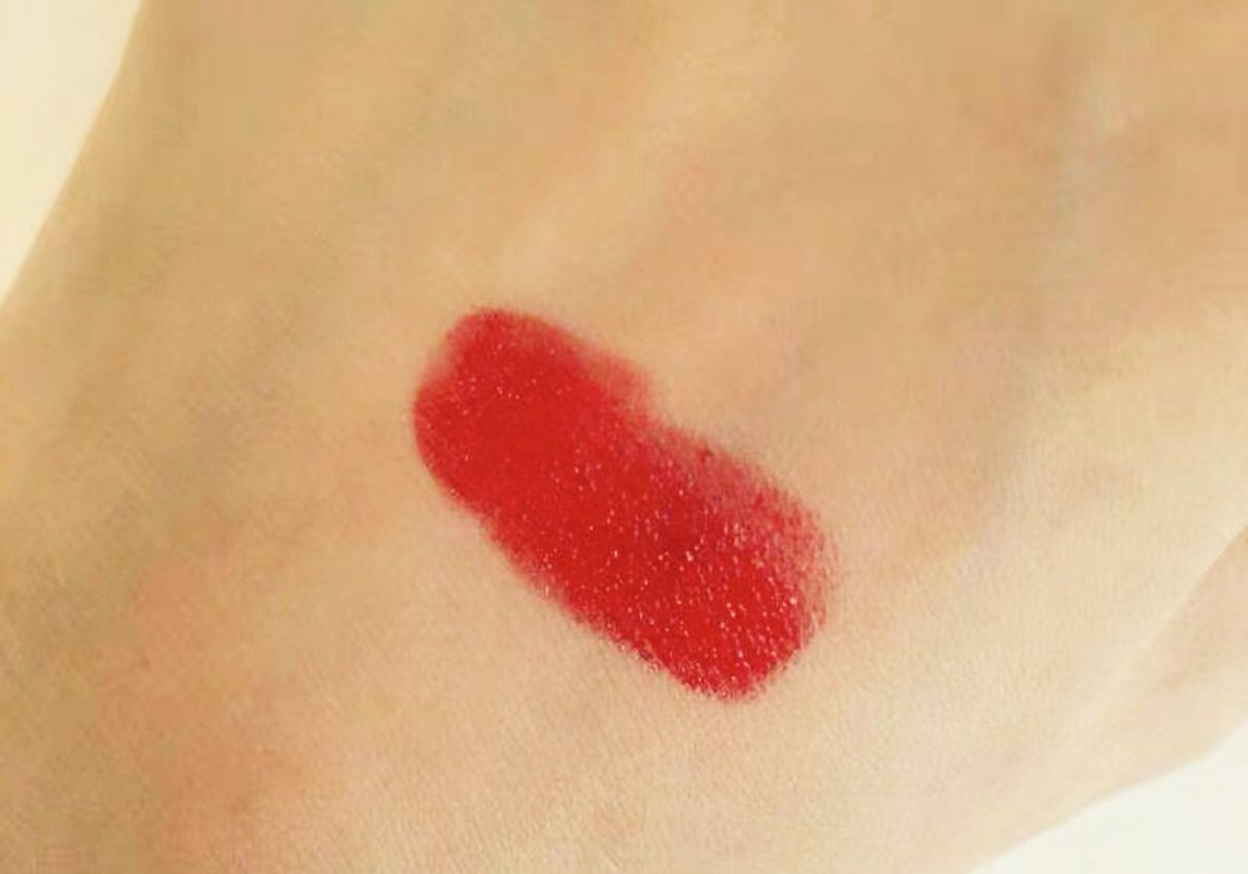 新春打卡第一六章 迪奥DIOR  做为每个女孩化妆包里一定要