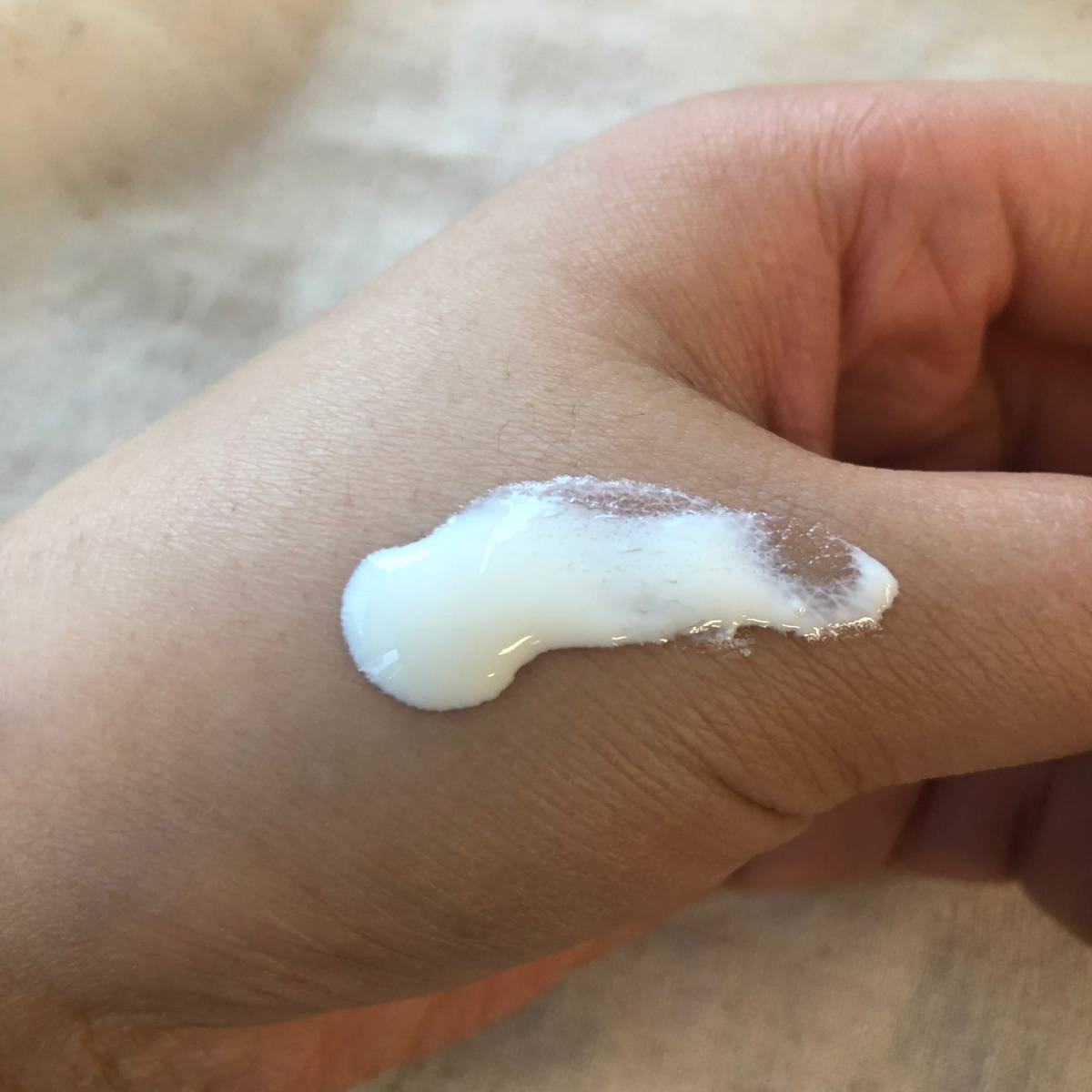 拔草小众贝德玛  贝德玛的卸妆水多火呀，所以自以为懂点法语就