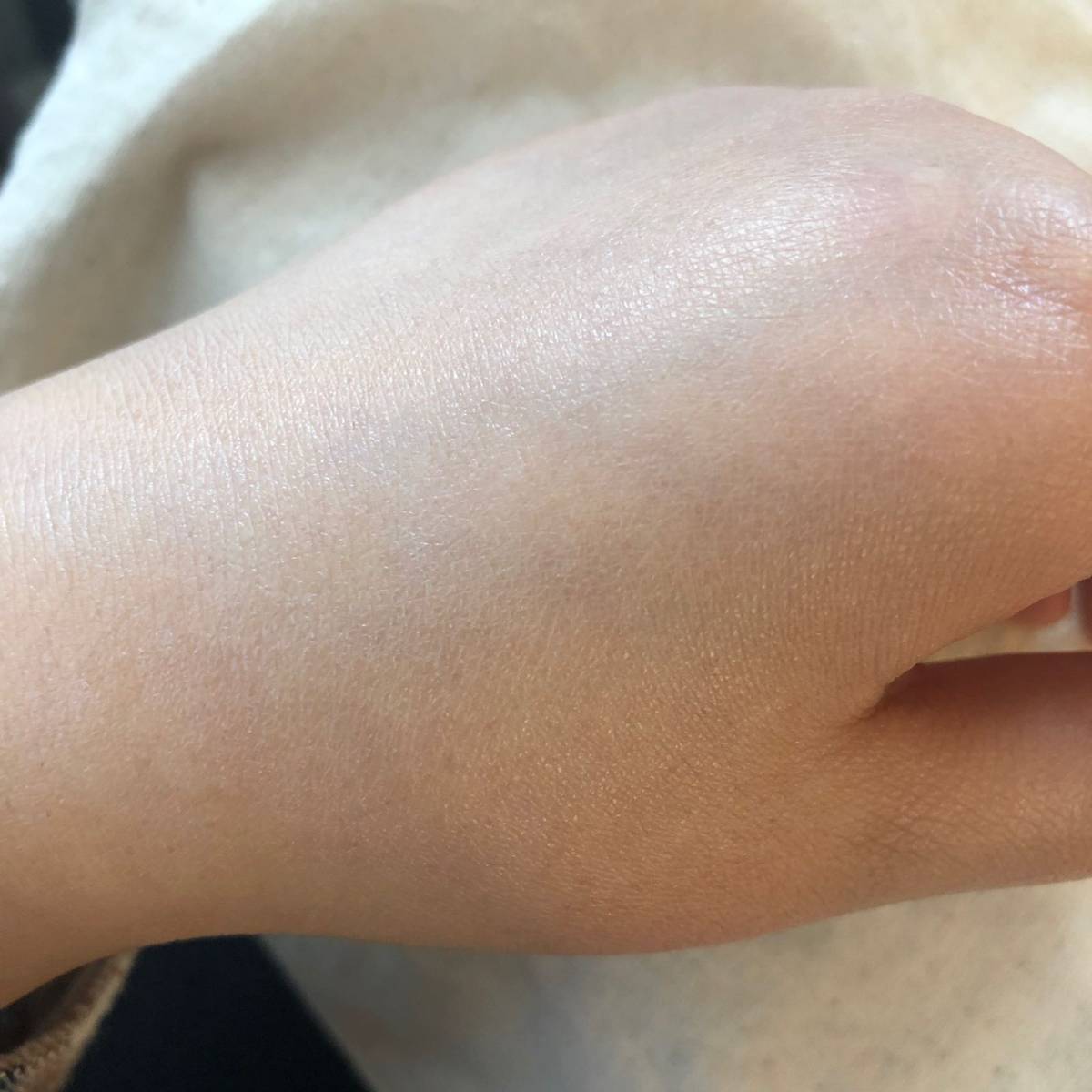 拔草小众贝德玛  贝德玛的卸妆水多火呀，所以自以为懂点法语就