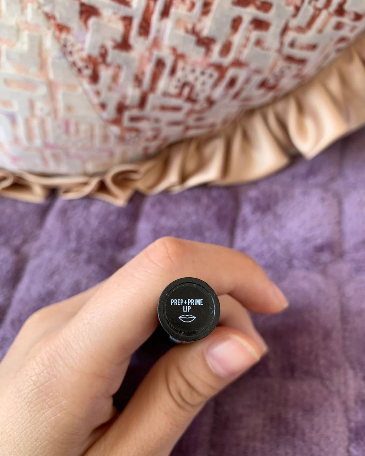 新春打卡🎆NO4 Mac的滋润保湿唇部打底，之前一直想买这