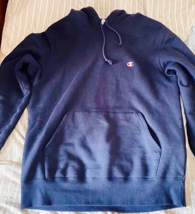 😎晒单打卡第8⃣️弹——Champion😎  作为🛹运