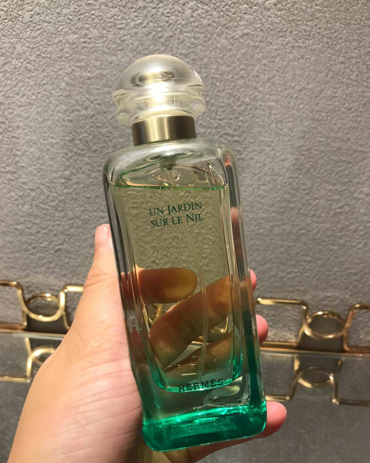 ❤️❤️让我们做一个香喷喷的小女生，喷香水必不可少。爱马仕这