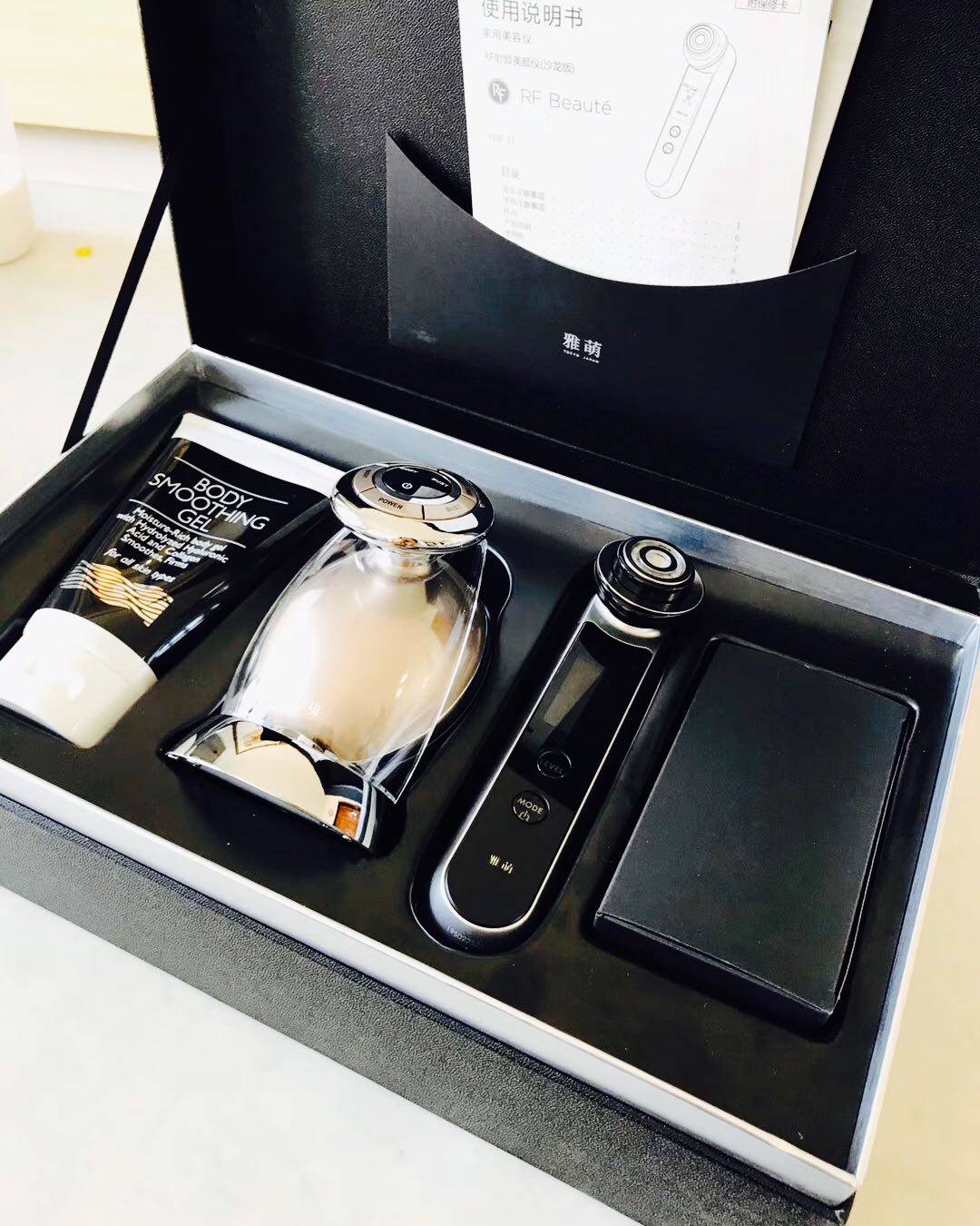 皮肤还是干吗 想拥有水光肌吗 哈哈 不用仪器怎么行？ 我其实