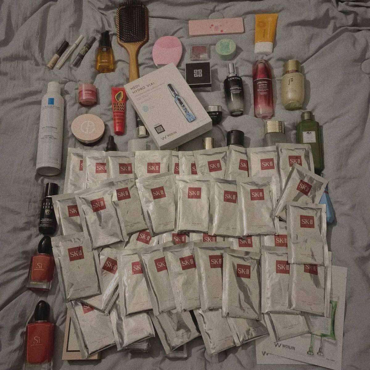 #我的梳妆台# 女生买买买起来是真的不管不顾了！ 既然有小可