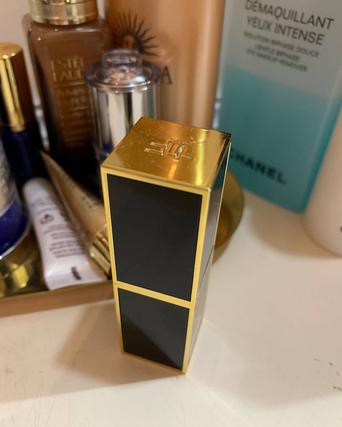 #我家梳妆台# 这个算是精简过的梳妆台了🤣涵盖了常用护肤及