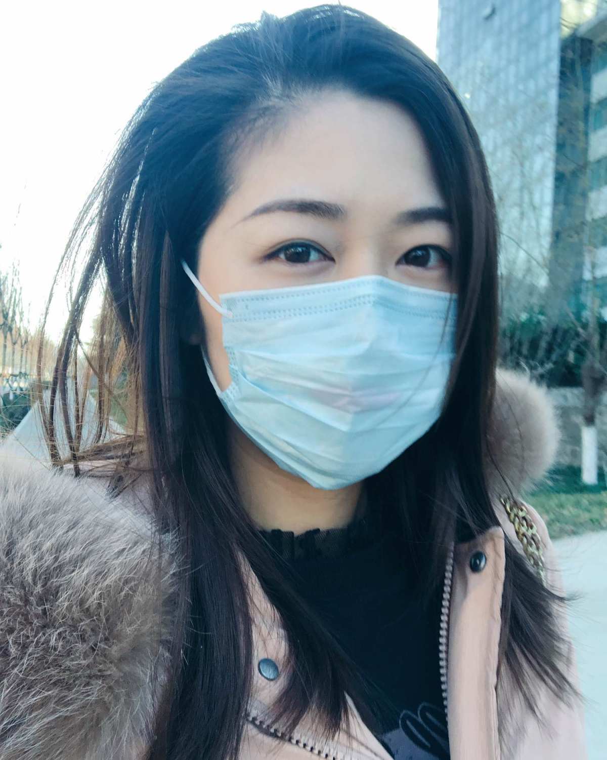 戴口罩拍照📷主要看眉眼！  1⃣️要把眉毛修剪整齐，一直用