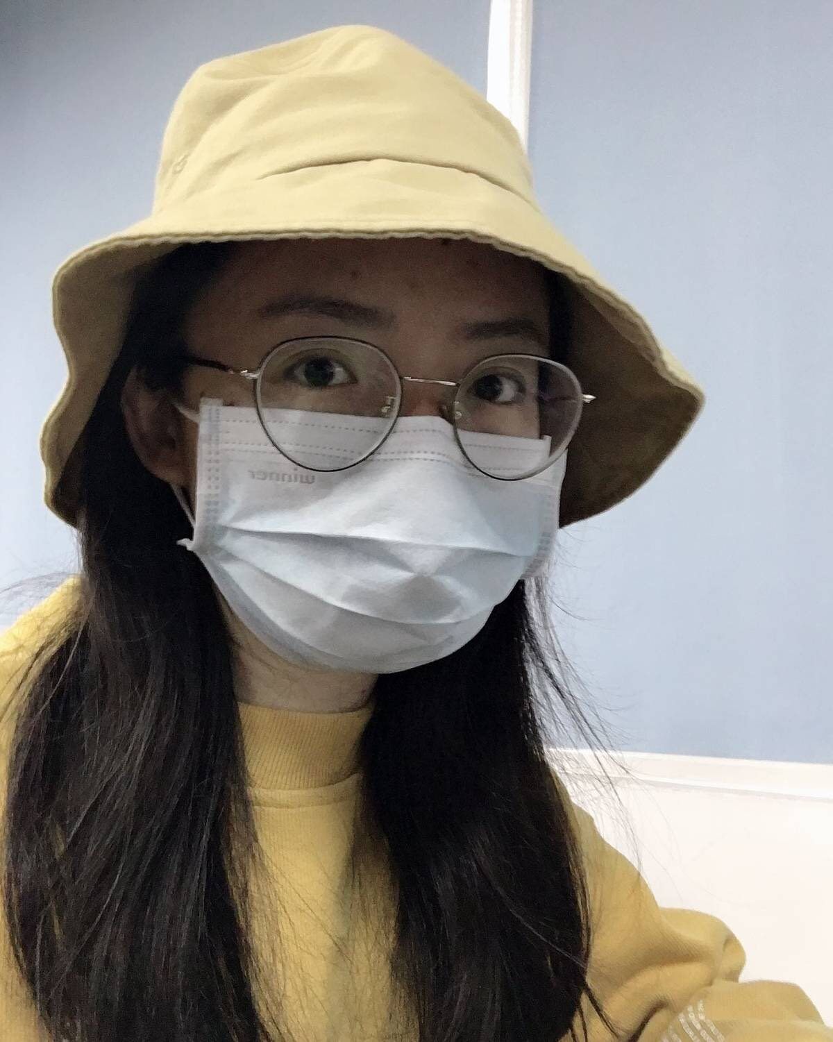 上班戴口罩戴帽子不化妆