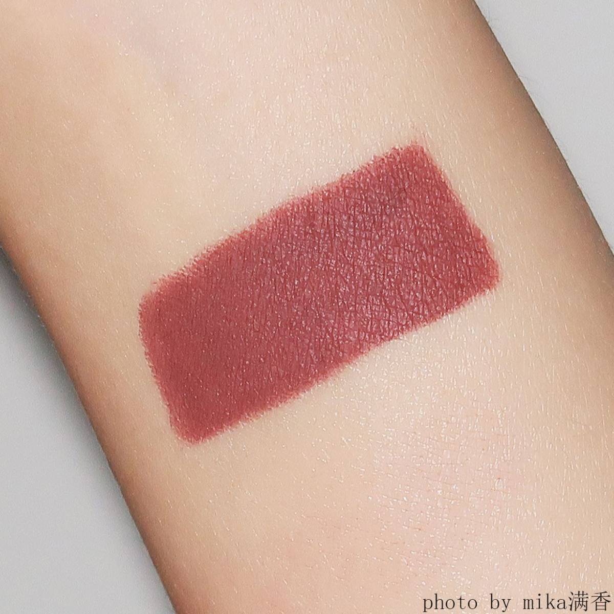 WNW唇线笔💖💖💖 色号：661D 官方试色害人不浅啊