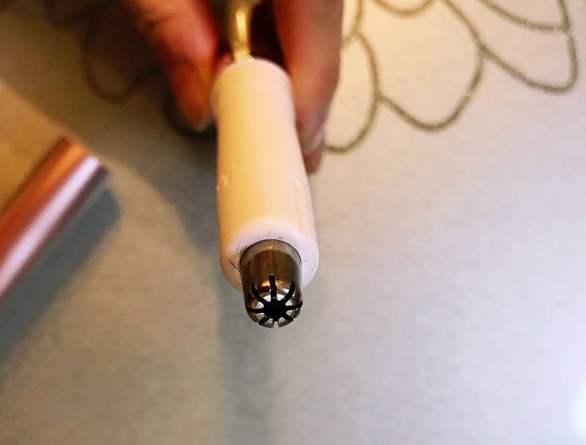 化妆的时候，每次化到嘴周，就有点懊恼☹️为啥人家明星的嘴边儿