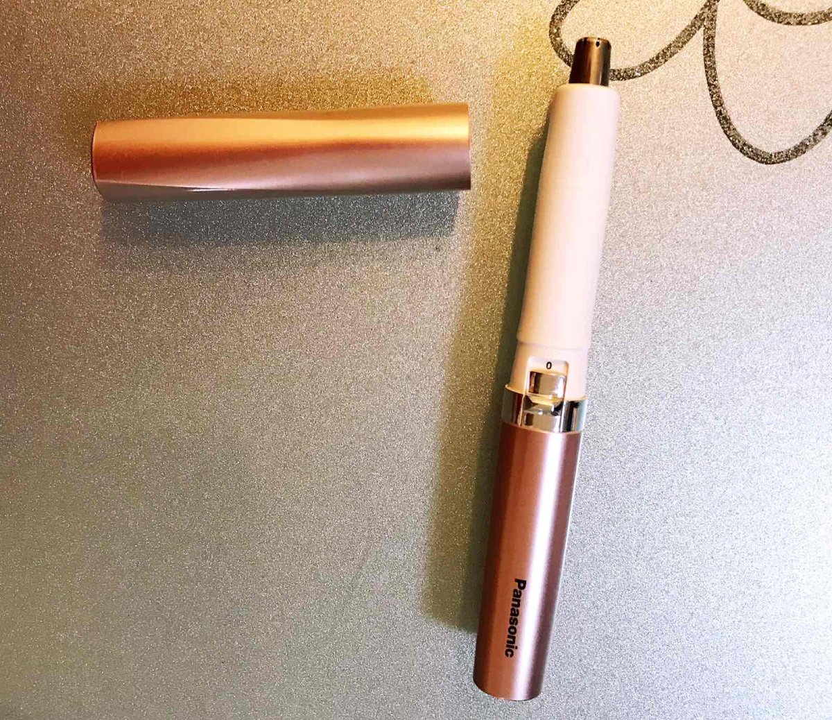 化妆的时候，每次化到嘴周，就有点懊恼☹️为啥人家明星的嘴边儿