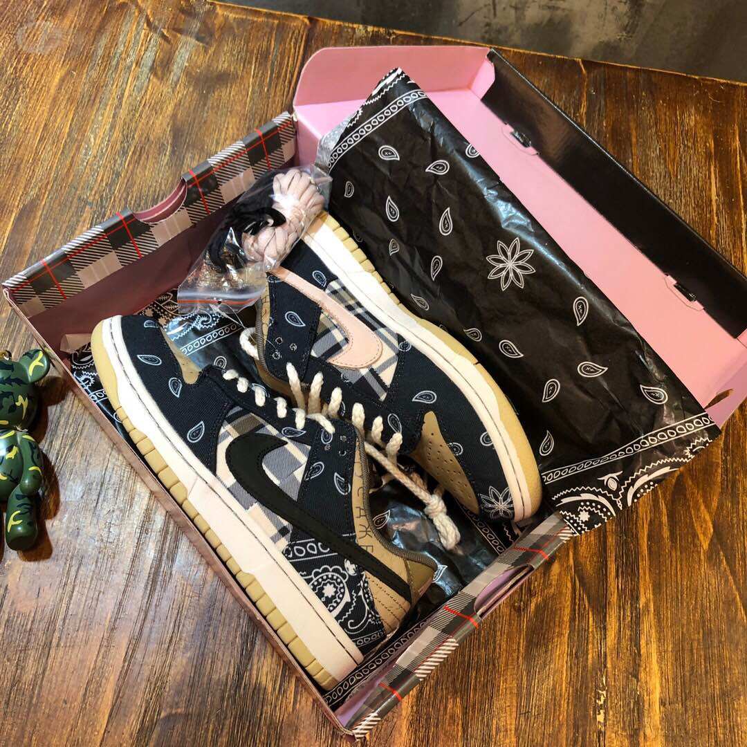 继AJ鞋款和AF1鞋款之后TS和Nike又一个全新的合作鞋款