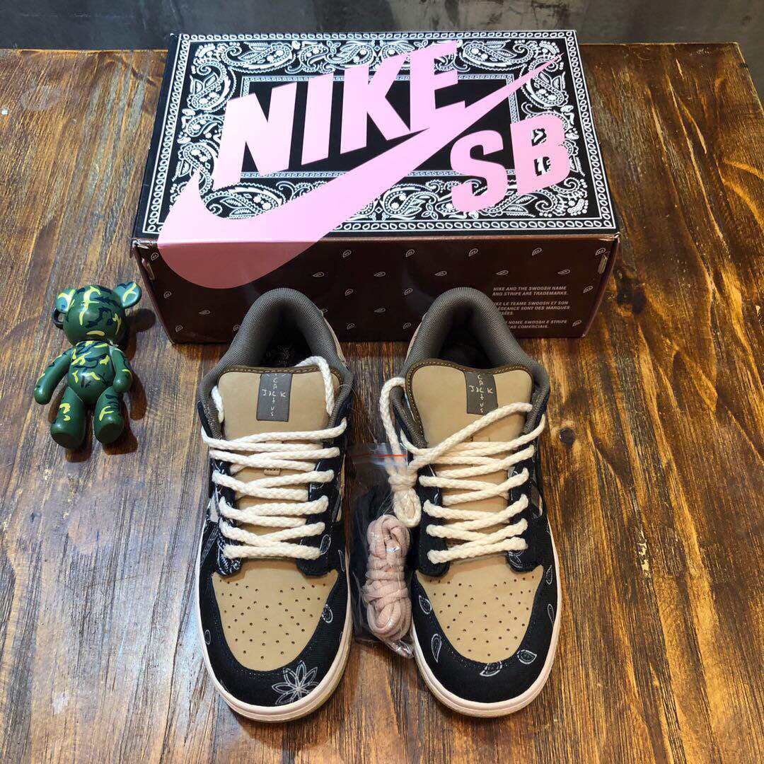 继AJ鞋款和AF1鞋款之后TS和Nike又一个全新的合作鞋款