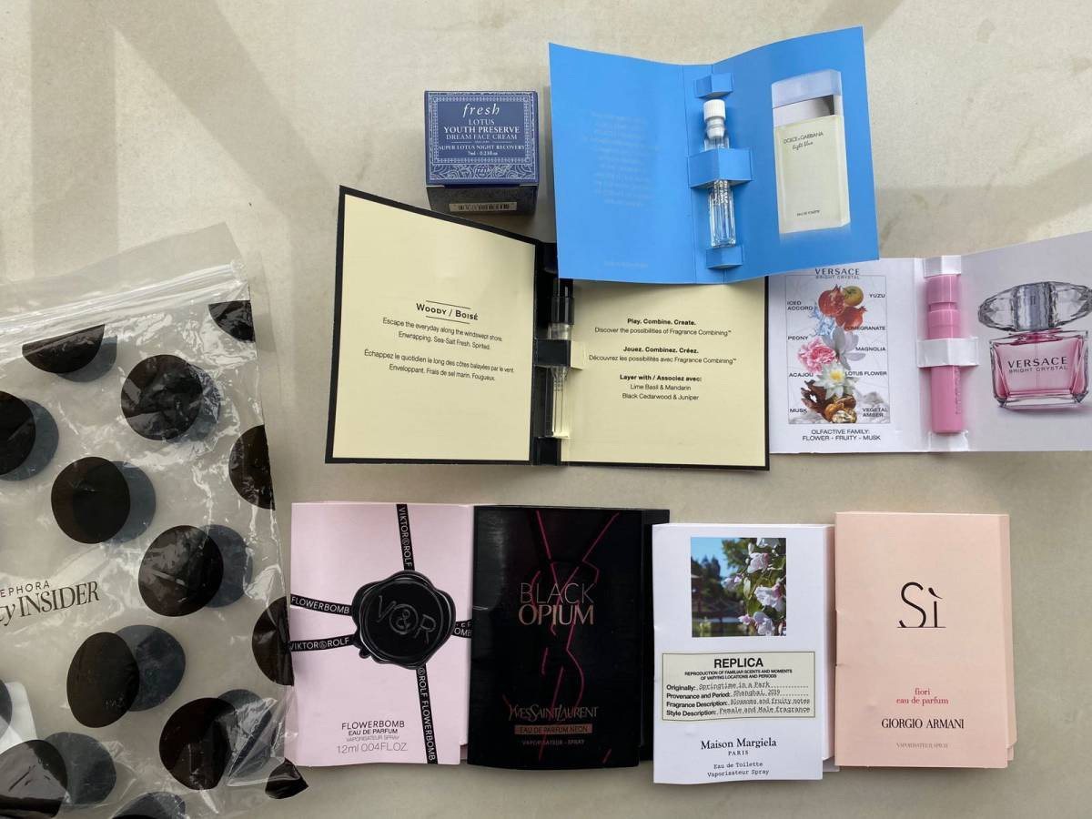 香蜜沉沉； 第一次用香水不知道怎么选择，正好看到丝芙兰在做活