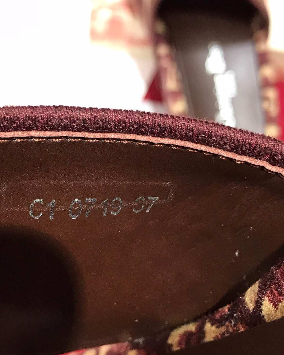 Dior新款字母刺绣厚底拖鞋  今年D家主打款，很迷的D家老