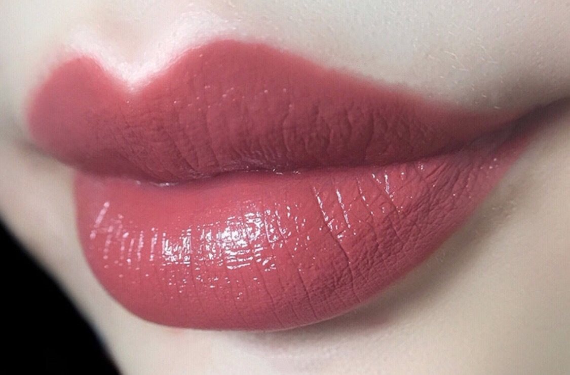 MAC brick-o-la 这是一支非常温柔的豆沙色，很润