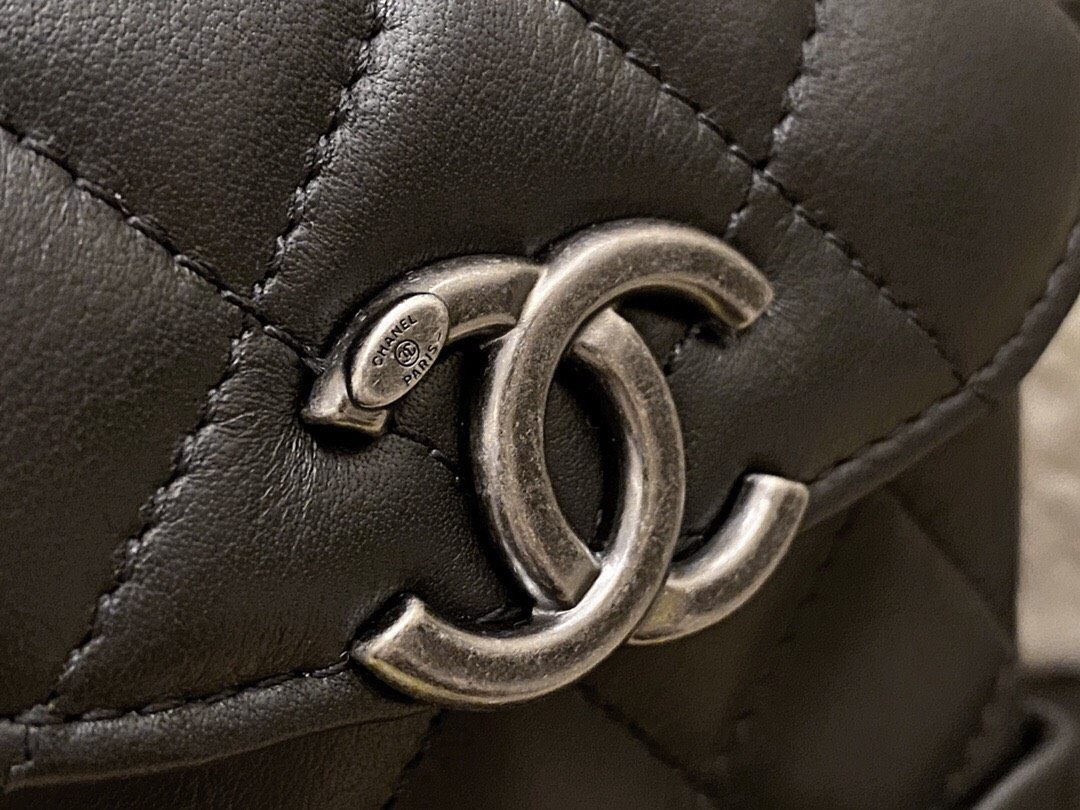 Chanel盒子包 黑色 原厂小牛皮材质超级耐磨，不用担心会