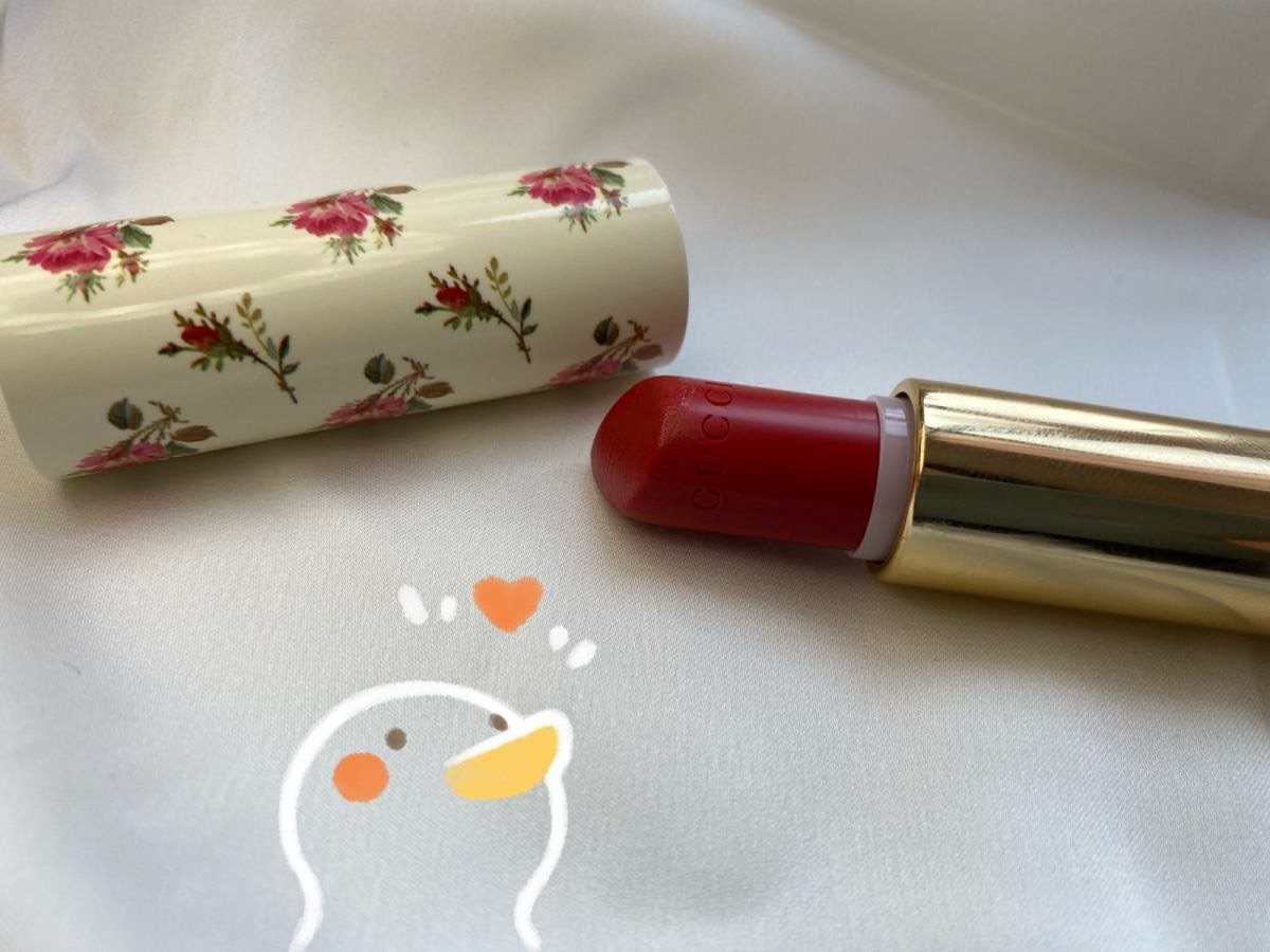 一只小碎花正在向你走来  『GUCCI』碎花口红💄色号25