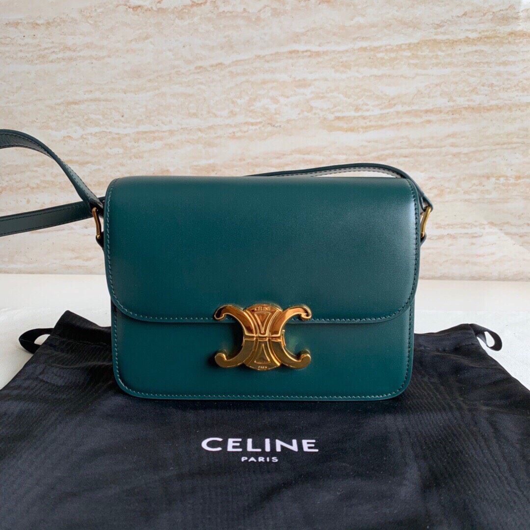 celine包包 非常气质的一款墨绿色 可！
