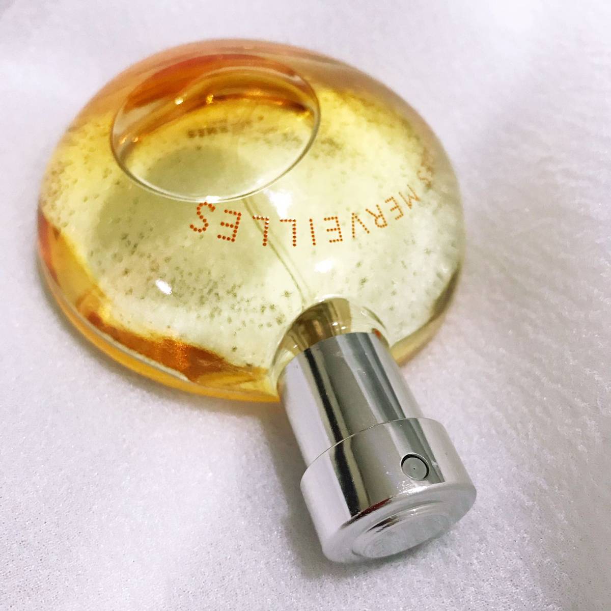 这应该是我瓶Hermes爱马仕香水😛总觉得他家的香水味道太