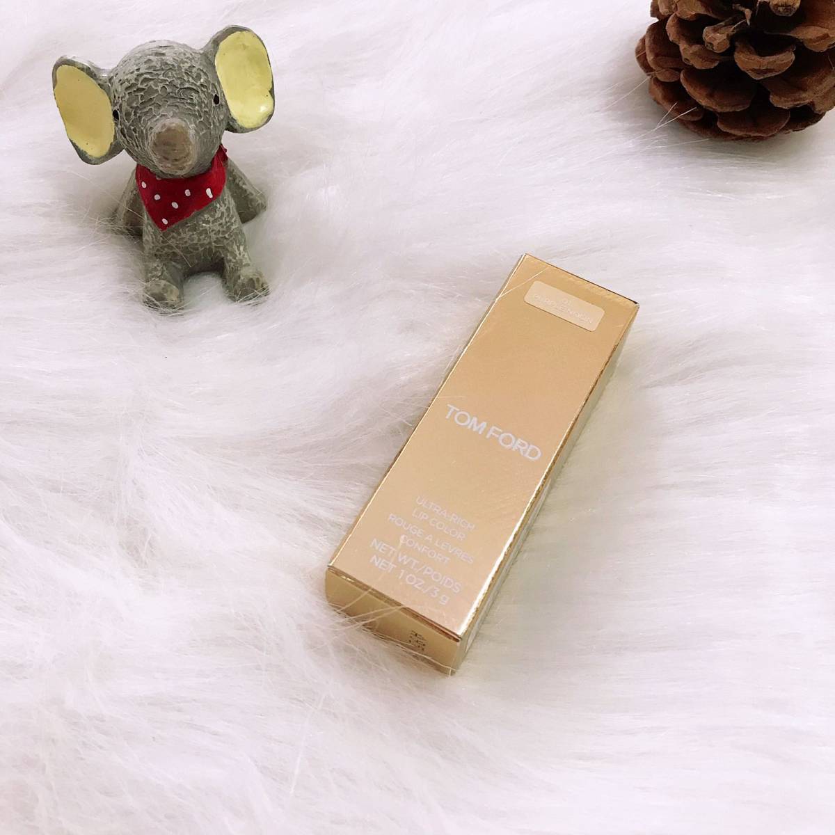 翻来翻去，又翻出了珍藏已久还没舍得用的Tom Ford白管唇