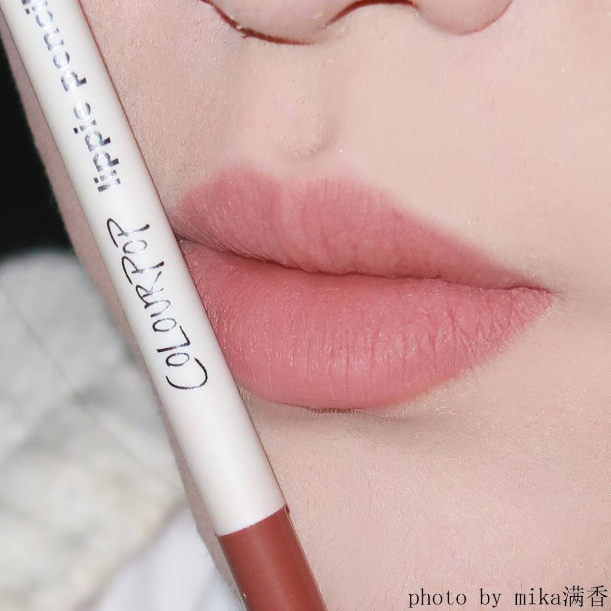 colourpop唇线笔💖💖💖 色号：little o