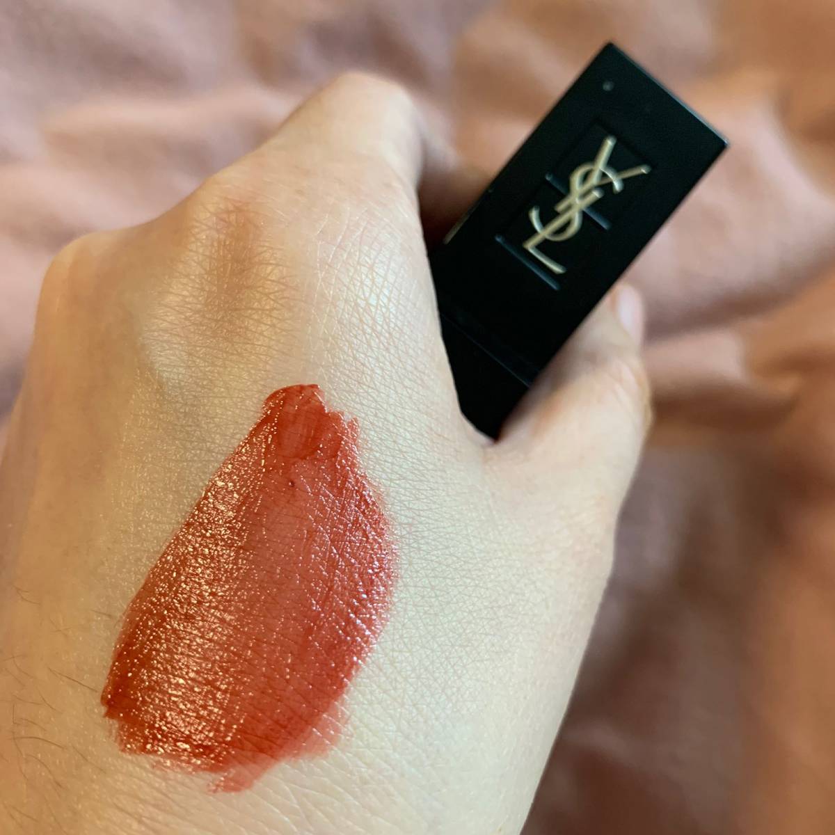 ysl416唇釉 🍇这款ysl416唇釉是去年lookfa