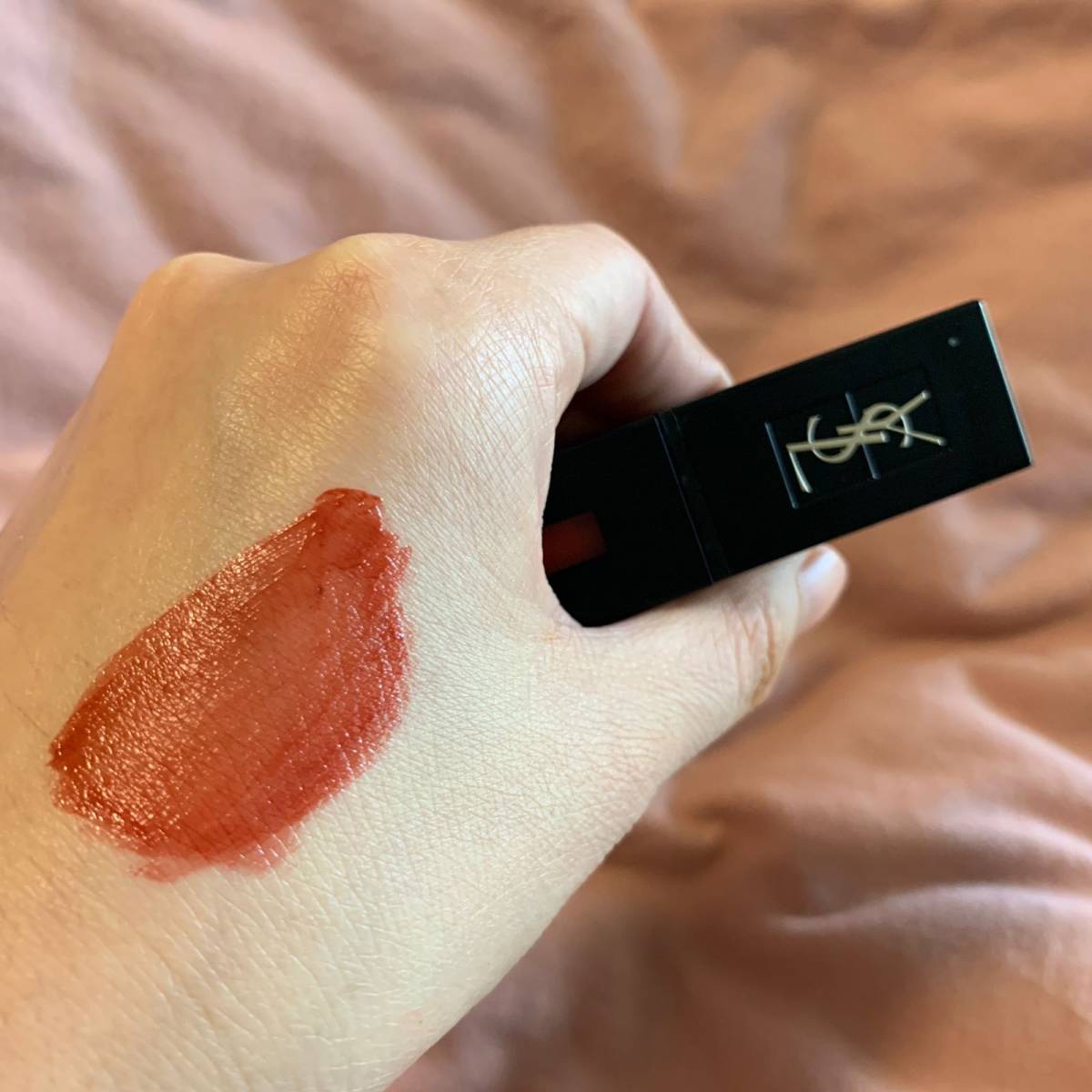 ysl416唇釉 🍇这款ysl416唇釉是去年lookfa