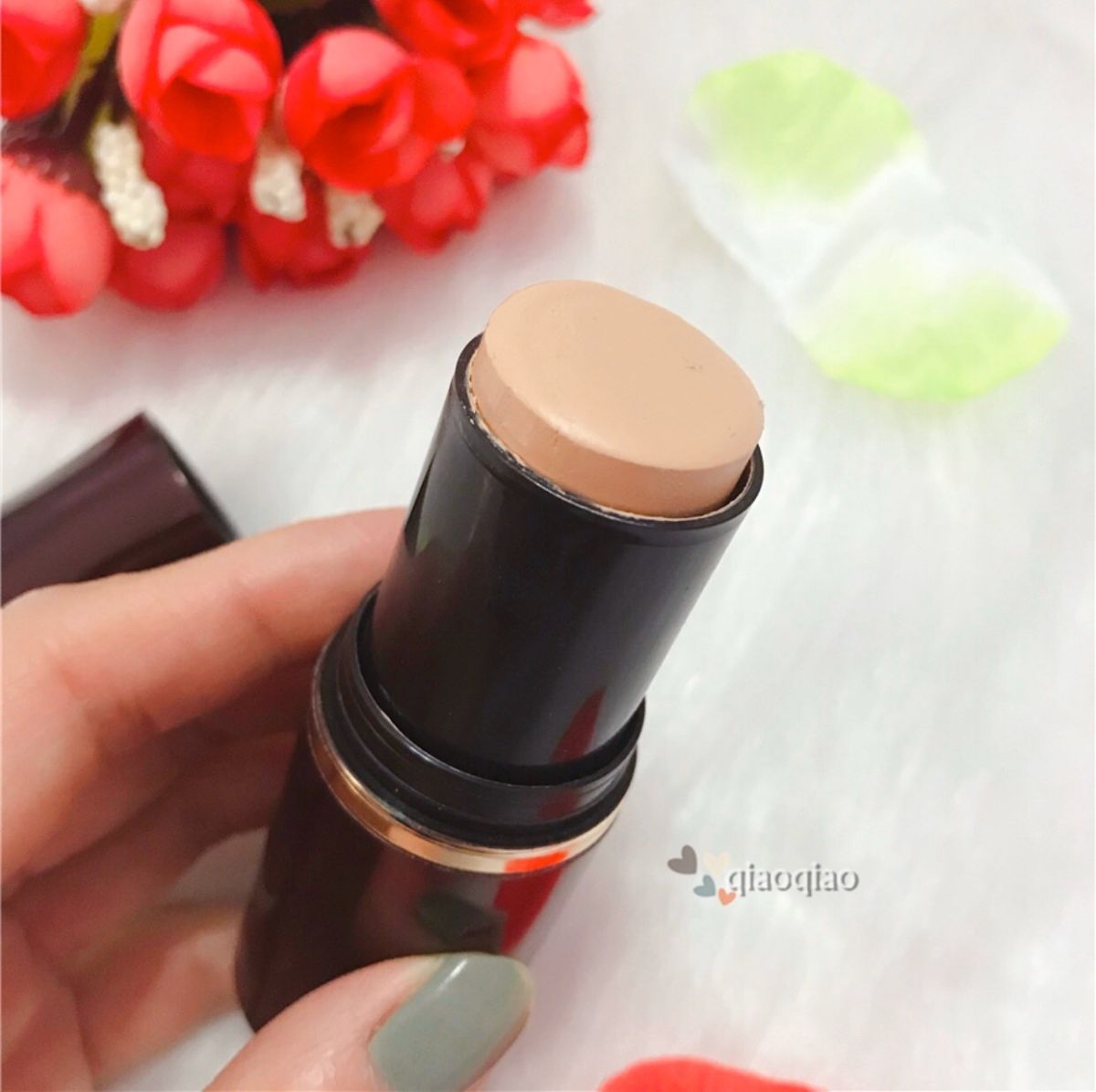 这支Tom Ford的粉条膏我也介绍过多次了，来自Neima