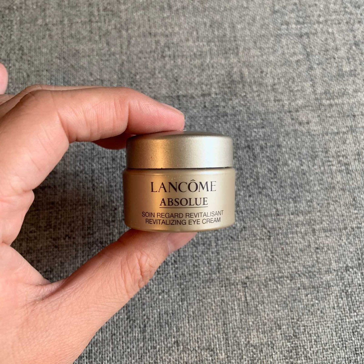 兰蔻菁纯眼霜 🍇兰蔻菁纯眼霜是我一直在回购的​眼霜之一，海