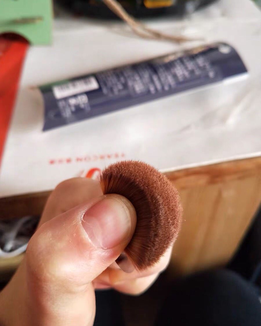 资生堂131平头粉底刷，好用！ 比彩妆蛋更好用的平头粉底刷，