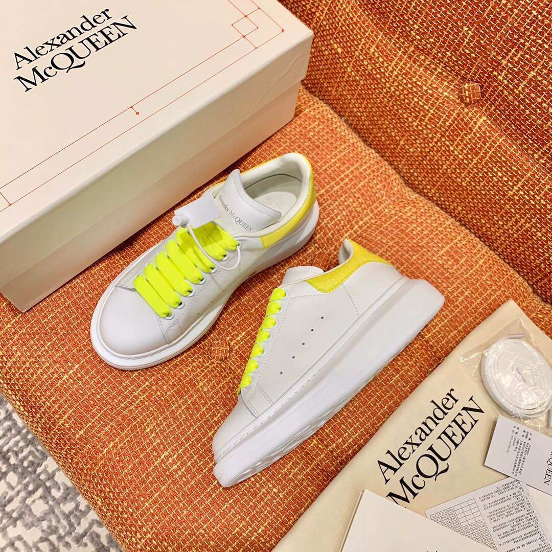 2020ss Alexander McQueen麦昆小白鞋�