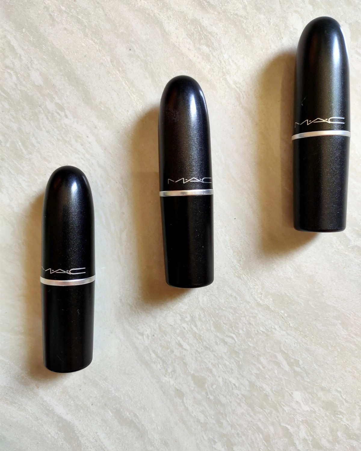 用可乐送转运过两次魅可家的产品，一次买的魅可口红，一次买的魅