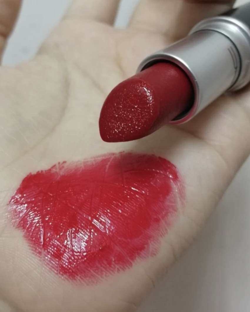 mac必买色号‼️少女草莓红🍓cockney  1⃣品牌➡