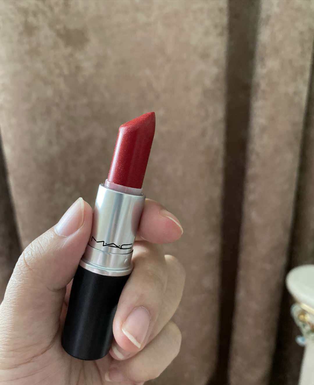 mac必买色号‼️少女草莓红🍓cockney  1⃣品牌➡