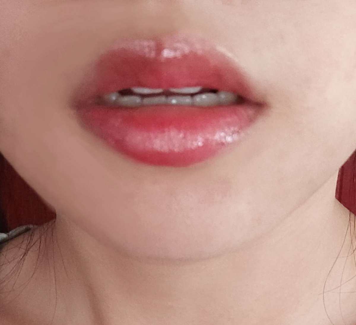大名鼎鼎斩男色‼️YSL12唇釉 经典水红色💋  1⃣品牌