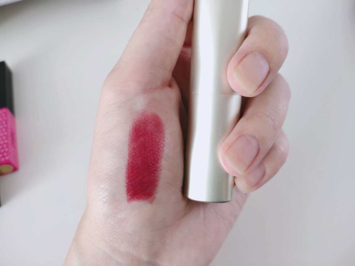 分享一只kiko平价滋润型唇膏👄 西班牙官网价9.99欧元