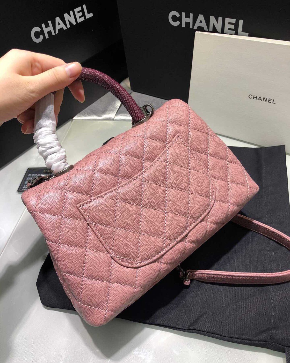 粉粉嫩嫩 满满的少女心 实拍Chanel coco hand