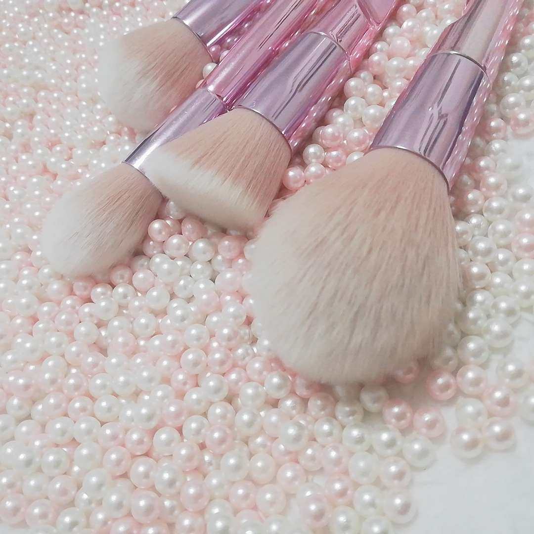 🎈50元10把的化妆刷，预算不高买就对了🎈  🍓化妆刷