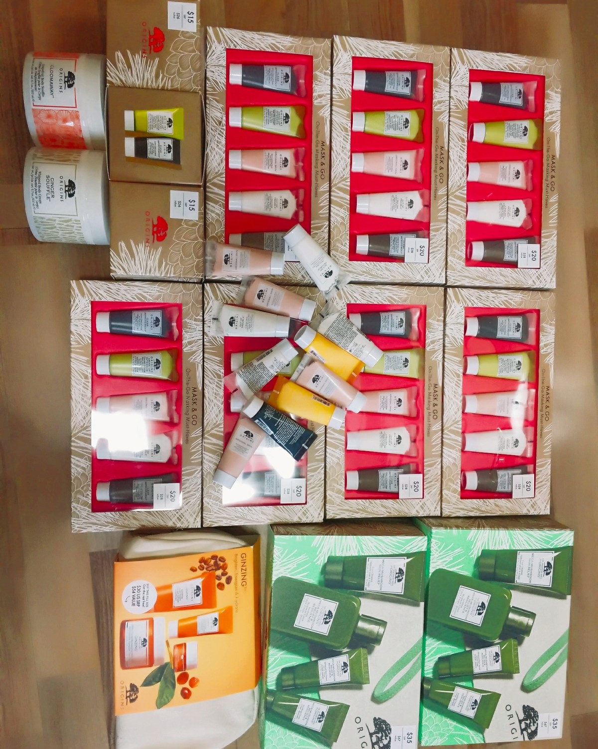 悦木之源眼霜！！这个真的是让我没有想到的好用！！去黑眼圈一流