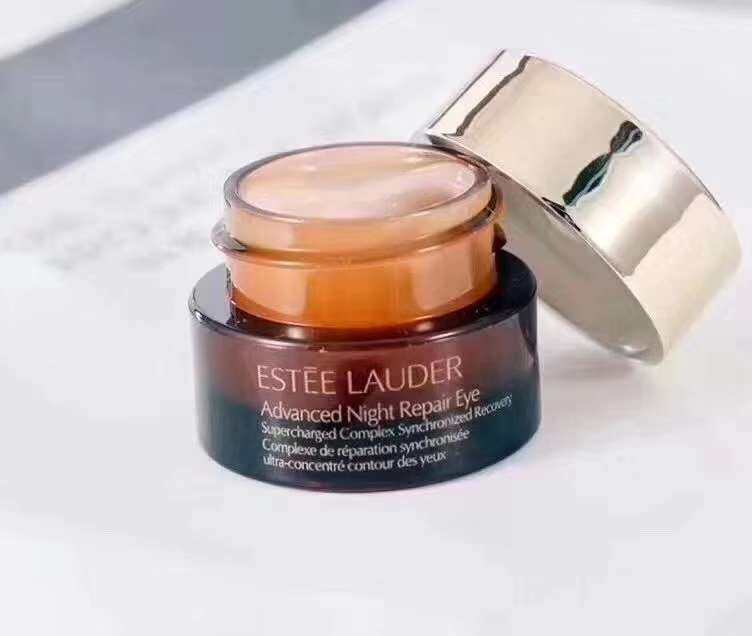 出闲置雅诗兰黛5ml蓝光眼霜小样我15ml小棕瓶精华 有比较