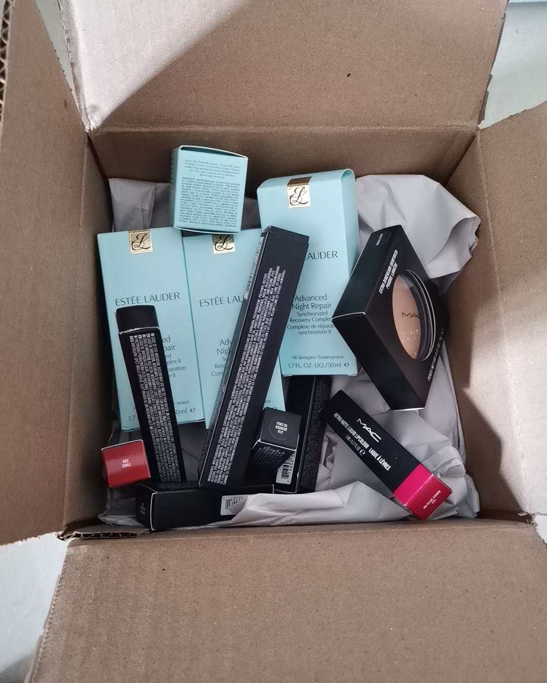 天鸟转运晒单，雅诗兰黛小棕瓶精华买二送一的商品妥妥到手，**