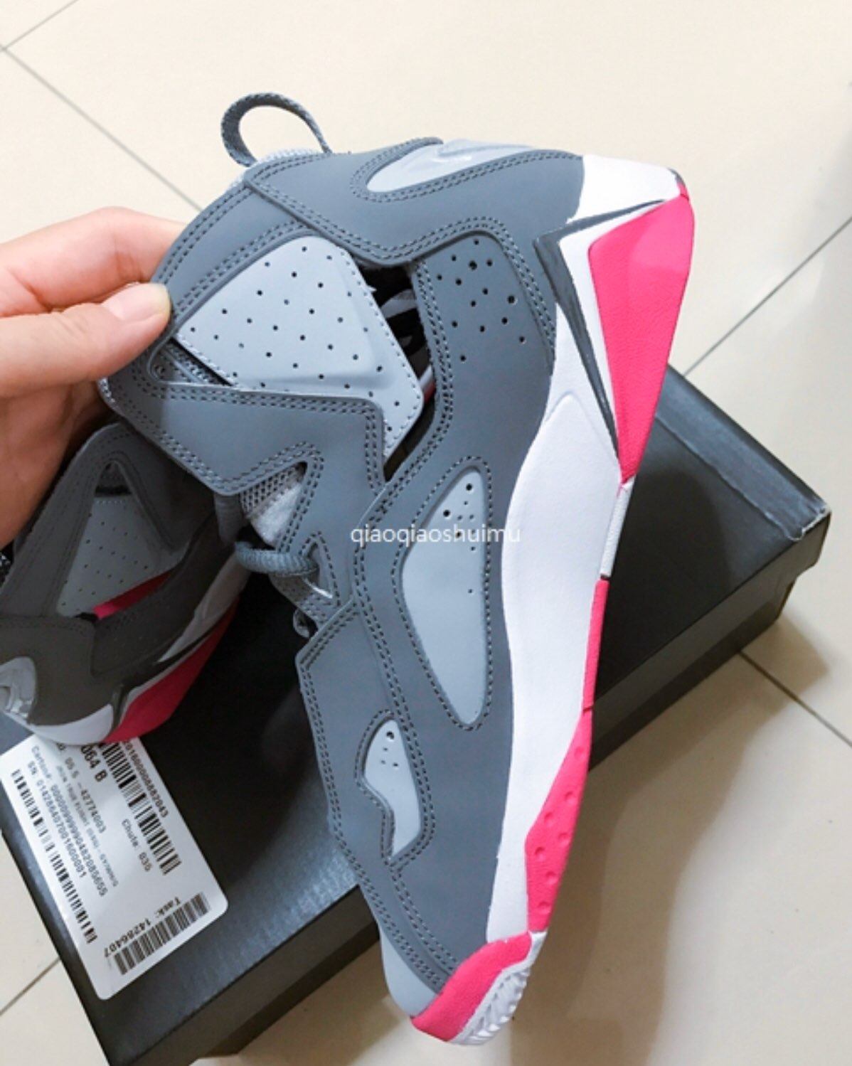 一直觉得Jordan鞋子很好看～无奈给娃买了几双，都因为穿着