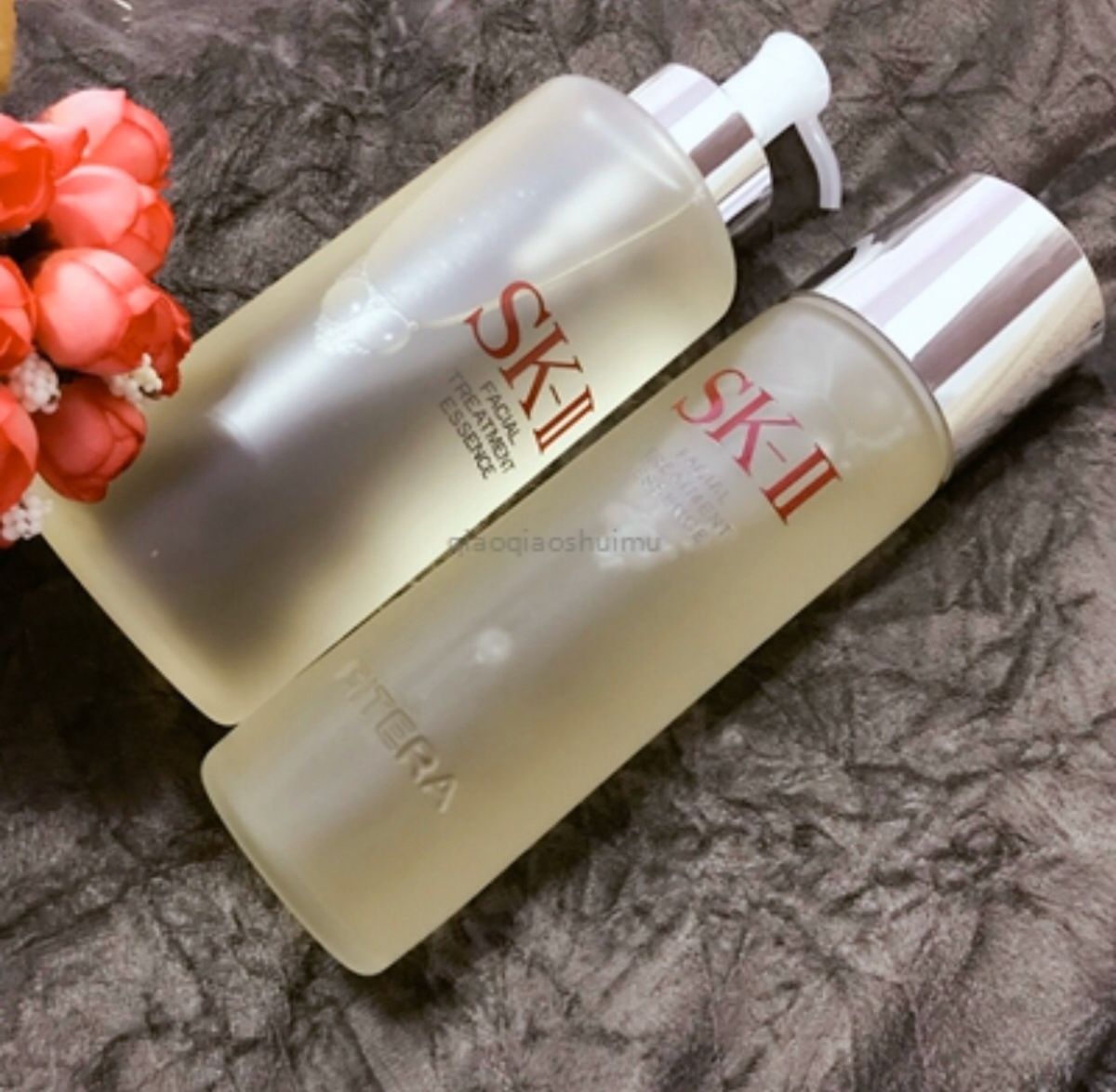 sk2神仙水～说起这个，其实国内跟T3不难买到，但是，咱不是