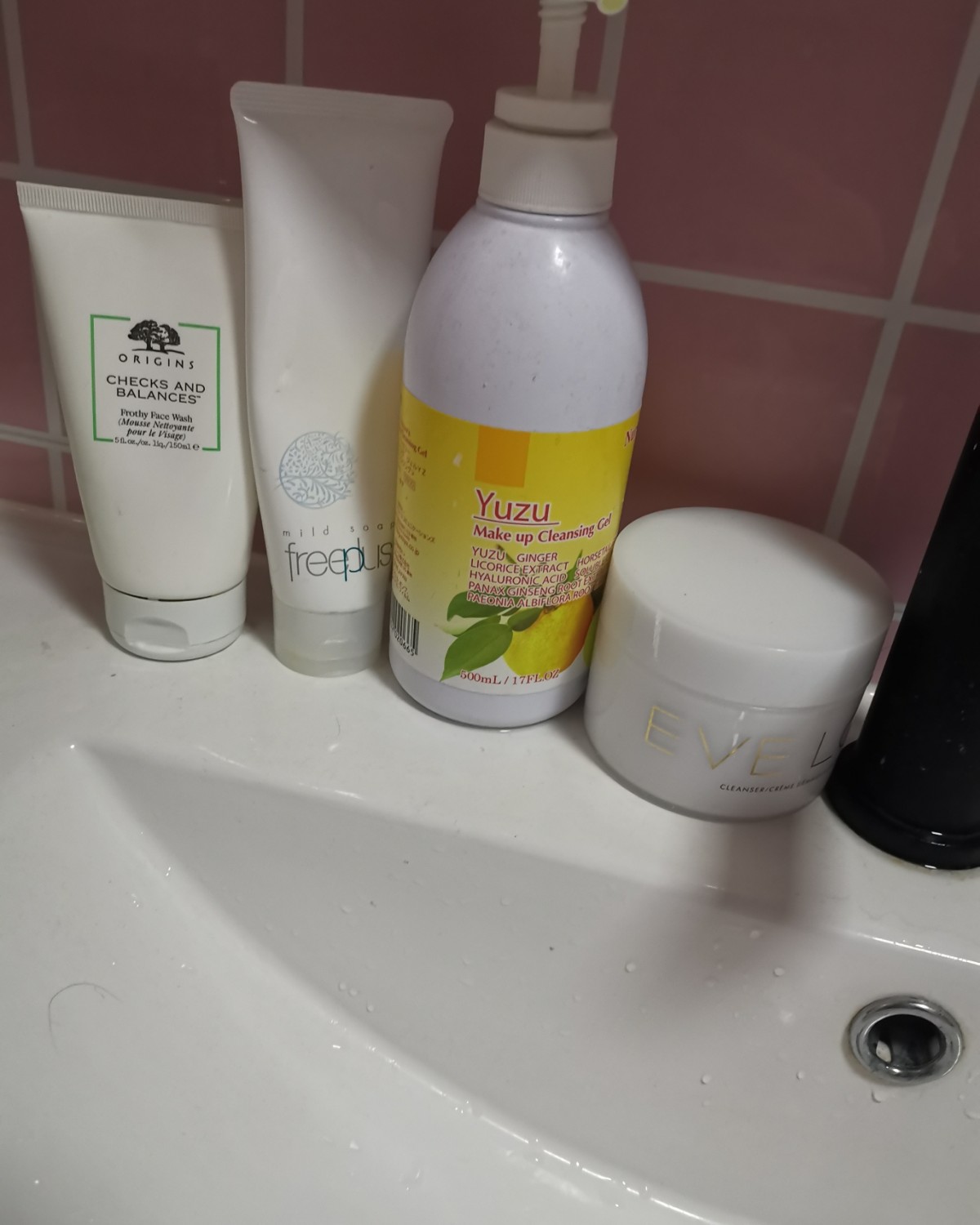孕妇用的东西，可靠，可以用来拯救换季危“肌”，哈哈。 虽然不