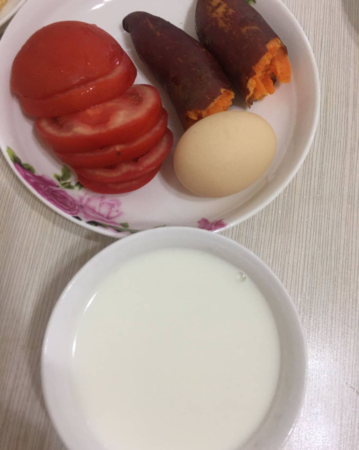 在路上之日记Day3 初始体重70.1 昨日体重66.7 今